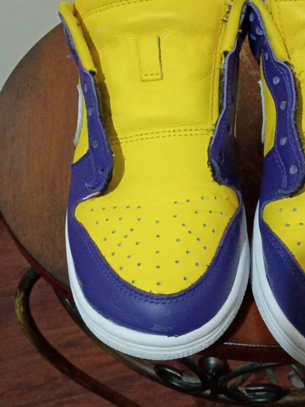 Women's Nike Dunk Low Yellow Purple Lakers Dunk Size 8.5 Los Angeles - Picture 7 of 15